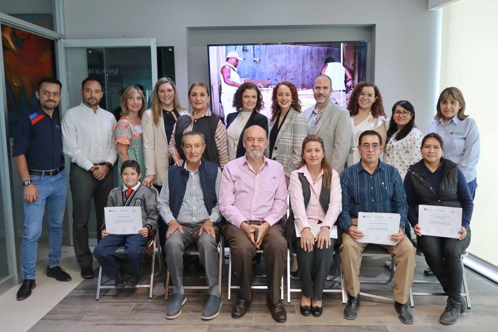 Fundación ExE y Holland House Mexico reconocen a participantes de “Cuidemos juntos el planeta azul”